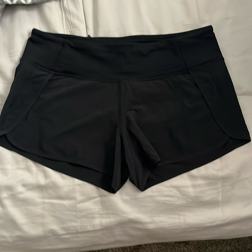 LULULEMON SPEED UP SHORTS, NEVER WORN! 4IN INSEAM. NWOT!